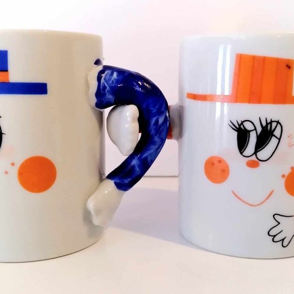 Vintage Collectible Small Size Ceramic Linking Arms Couple Mugs Cups - Picture 2 of 5